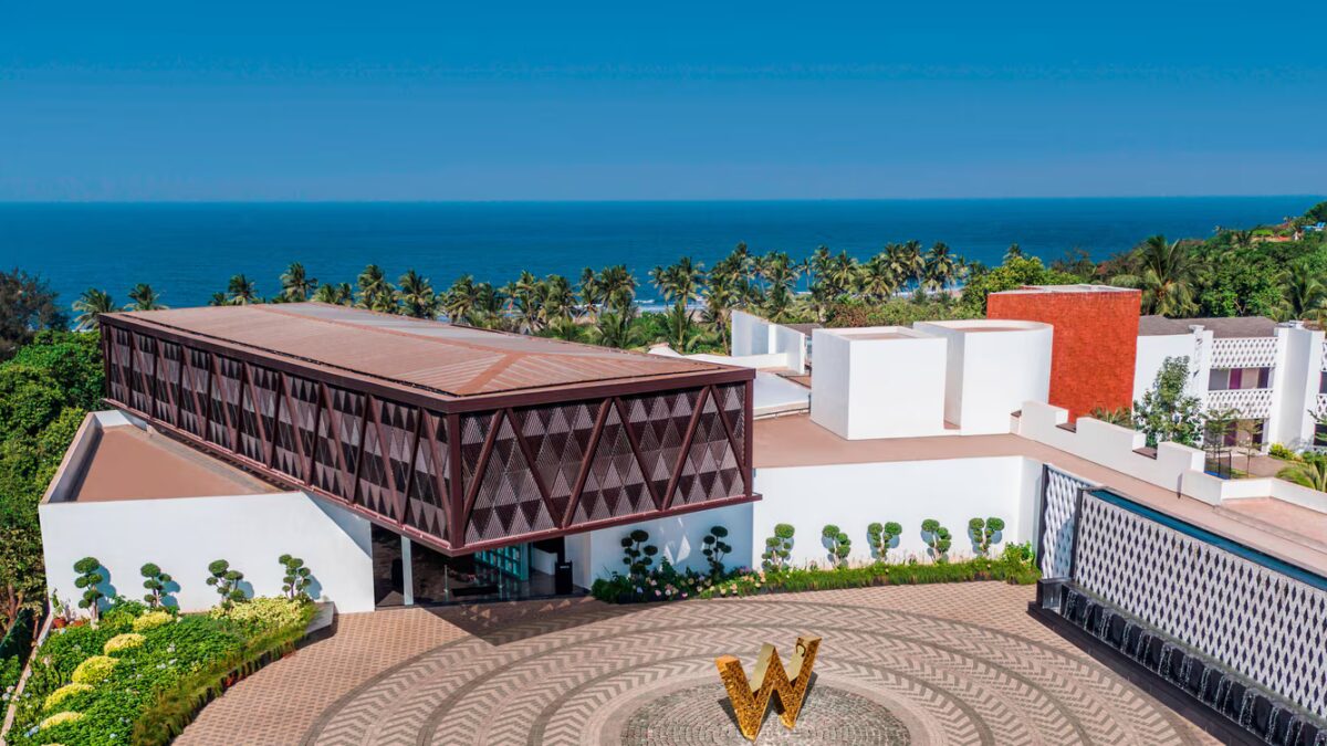 What are the fantastic reasons to consider W Goa as an accommodation option on your trip to Goa?